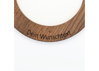 Laser-Gravur auf Holzböggli / Schriftart 1